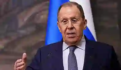 Lavrov: Putin ile Zelenski arasında görüşme planı yok