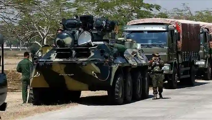 Myanmar’da ordu havadan saldırdı: 21 kişi öldü