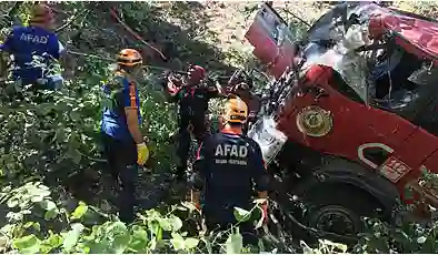 Osmaniye’de orman yangınına müdahaleye giden işçilerin geçirdiği kazada can kaybı 2’ye yükseldi