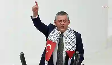 Özgür Özel: Bakan ‘Amerika’ya, İsrail’e tık yok, Türkiye’de varsa yoksa TikTok’ anlayışıyla siyaset yapıyorsa hak ettiği dilden cevap alır