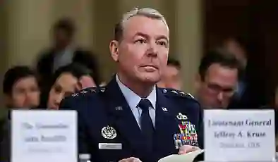 Pentagon İstihbarat Teşkilatı Başkanı görevden alındı