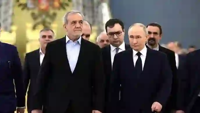 Rusya Devlet Başkanı Putin, İranlı mevkidaşıyla görüştü