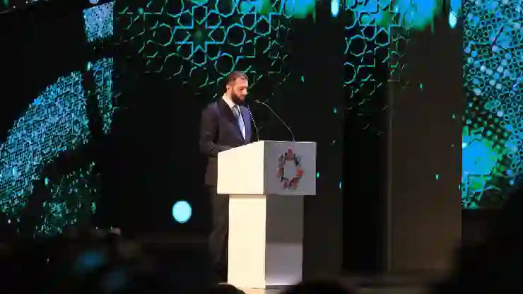 Şara: Suriye, kendisine uygulanan yaptırımlar ve baskılardan kurtulmaya başladı