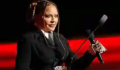 Şarkıcı Madonna, Gazze’yi ziyaret etmesi için Papa’ya çağrıda bulundu