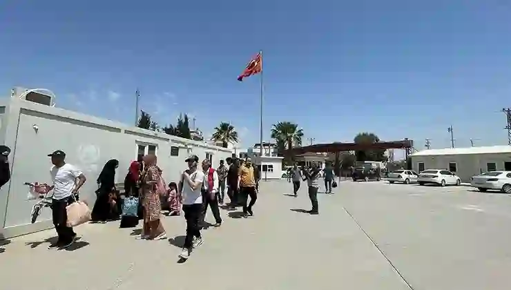 Suriye’ye dönenlerin sayısı açıklandı: Gönüllü geri dönüşler hız kazandı