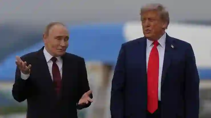 Trump: Ukrayna’ya güvenlik garantilerini henüz ayrıntılarını tartışmadık, Putin’le görüştükten sonra Kiev’e bir bombaya çok sinirlendim