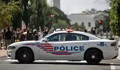 Trump yönetiminden geri adım; Washington’ın idaresini şehir polisi geri alacak