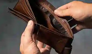 AKP rapor hazırladı: Vatandaşı en çok 3 harcama zorluyor, aileler bir ay sonraki maaşını bugünden kullanıyor