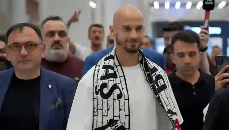 Beşiktaş’in yeni transferi Cerny İstanbul’da: Burada olmayı sabırla bekledim