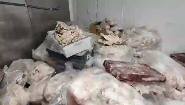 Bozuk et operasyonu: Kilolarca ele geçirildi, 3 işletme kapatıldı