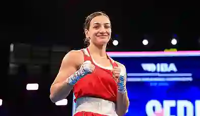 Buse Naz Çakıroğlu yarı finale yükseldi