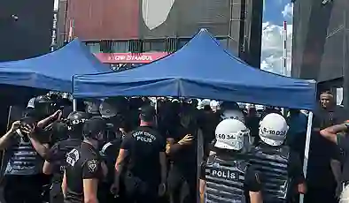 CHP’li Tanal: İstanbul İl Başkanlığı’nın adres değişikliği dilekçesi valilikte bekletiliyor