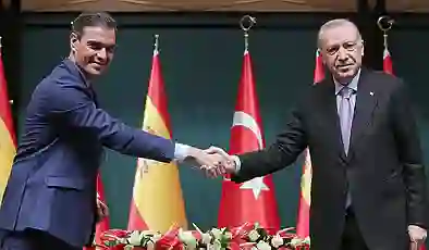 Cumhurbaşkanı Erdoğan, İspanya Başbakanı Pedro Sanchez ile telefonda görüştü