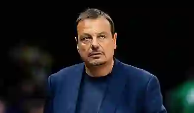 Ergin Ataman’dan Yunanistan maçı için hava yolu şirketlerine çağrı