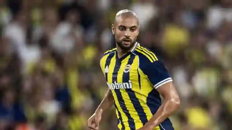 Fenerbahçe, Sofyan Amrabat’ın Real Betis’e kiralandığını duyurdu