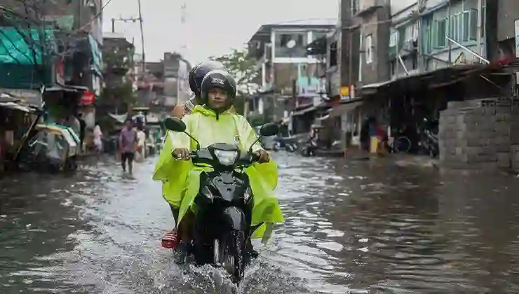 Filipinler’de tropikal fırtına 19 can aldı