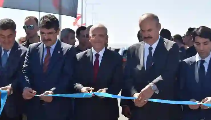 Hazine ve Maliye Bakanı Şimşek: Batman’ımız muhtemelen 7 ila 10 yıl içerisinde büyükşehir olacak