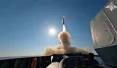 Hipersonik güç savaşı: Rusya Zircon füzesini ateşledi