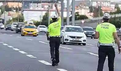 İstanbul’da bazı yollar yarın trafiğe kapatılacak