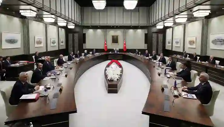 Kabine yarın toplanıyor