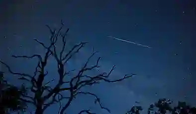 Kaliforniya’da alev topları: Uzay çöpleri yağmur gibi yağdı