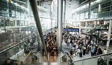 Kopenhag Havalimanı’nda drone alarmı: Tüm uçuşlar durduruldu