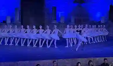 Kuğu Gölü balesi Aspendos Antik Tiyatrosu’da sahnelendi