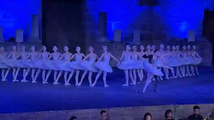 Kuğu Gölü balesi Aspendos Antik Tiyatrosu’da sahnelendi