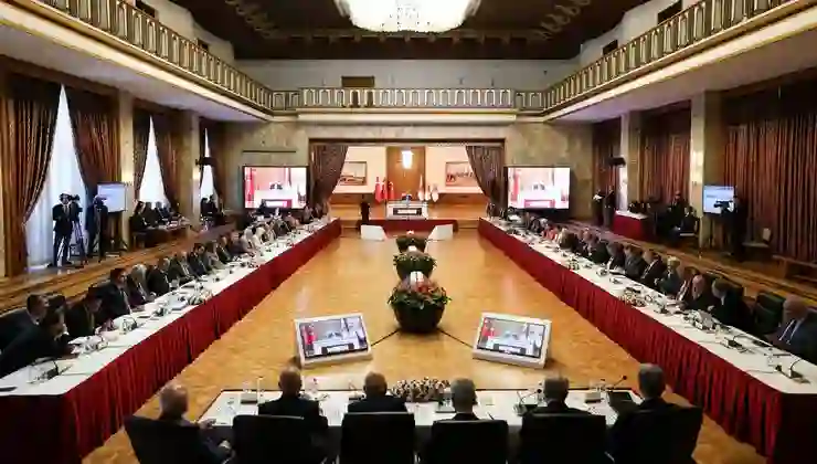 MHP’den “Komisyon İmralı ile görüşebilir” mesajı