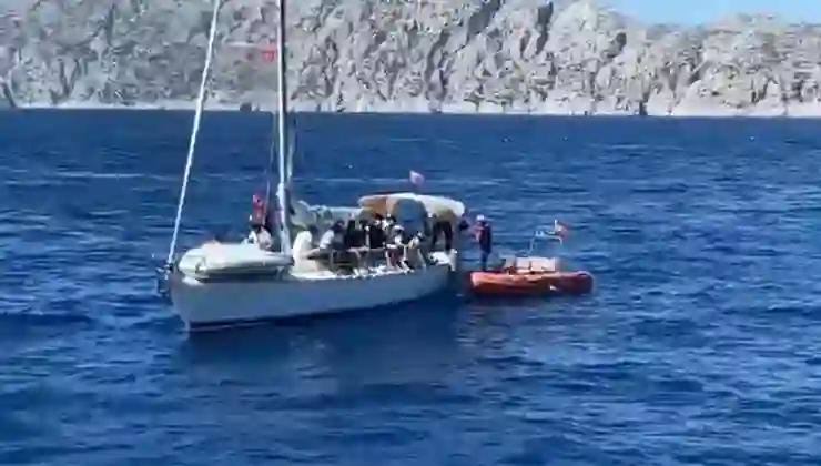 Muğla açıklarında 27 kaçak göçmen yakalandı