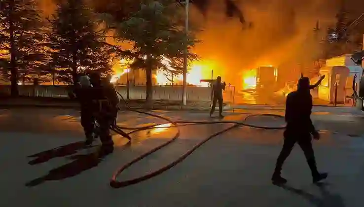 Niğde’de fabrika yangını: Ekipler müdahale ediyor