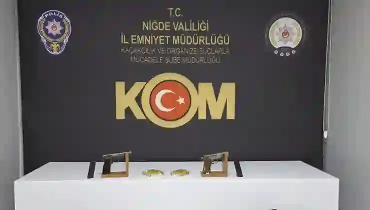 Niğde’de silah teşhircilerine operasyon