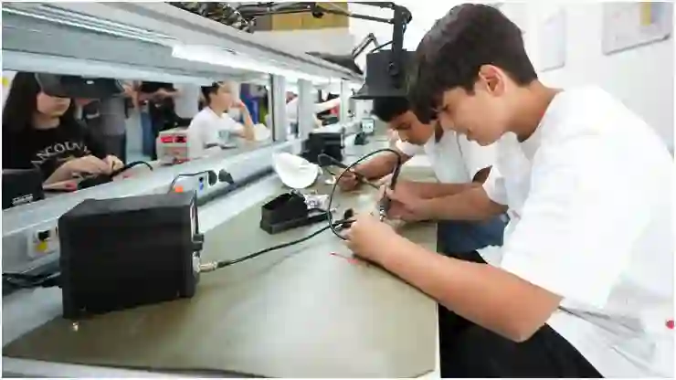 Ortaokul ve liselerde yeni dönem: MEB, öğrencilerin mesleki yönelimlerini belirleyecek