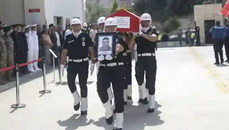 Şehit özel harekat polisine veda