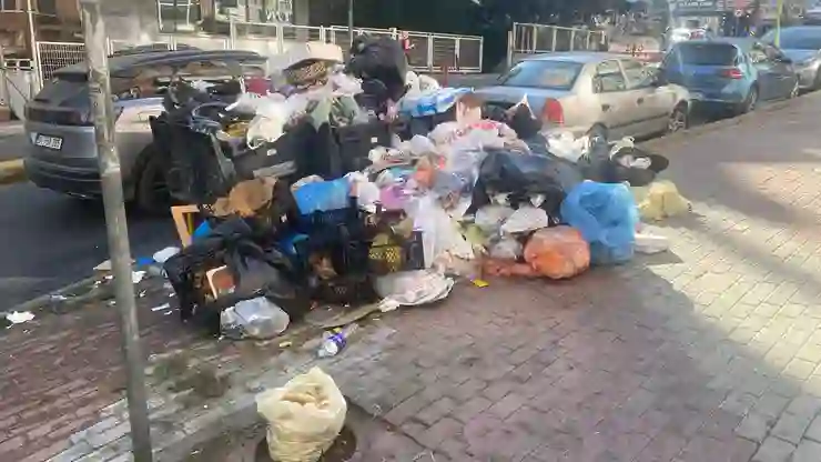 Şişli Belediyesi’nde işten kaçınma eylemi; “Çöplerin nedeni kayyım yönetimi”