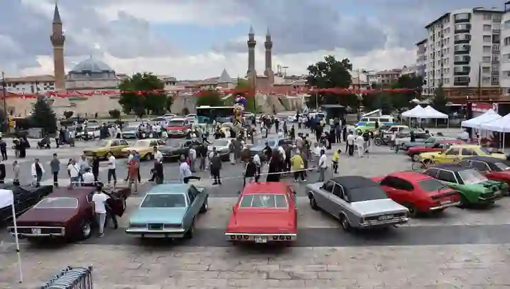 Sivas’ta klasik otomobil fuarı açıldı