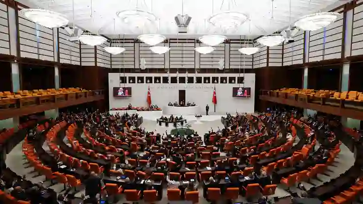 TBMM’de yeni yasama yılı başlıyor: “Entegrasyon” başta olmak üzere infaz, yargı paketi ve trafikle ilgili düzenlemeler gündemde