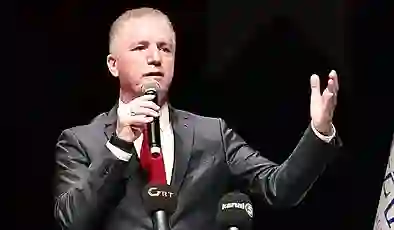 Vali Gül’den CHP İstanbul İl Başkanlığı’na ilişkin açıklama: Geçici Kurulun engellenmesi hukuken cezai yaptırım doğuracaktır