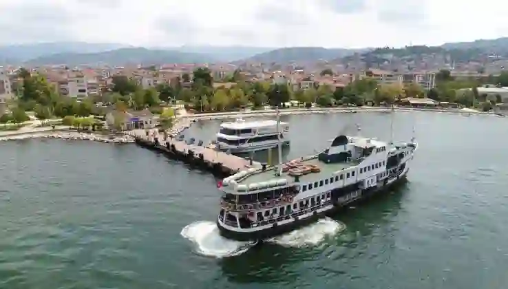 Vapur seferleri kış tarifesine geçiyor: Ücretler yarıya indi, seferler arttı