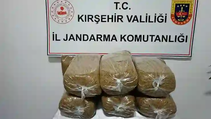 Yolcu otobüsünde 42 kilo kaçak tütün ele geçirildi