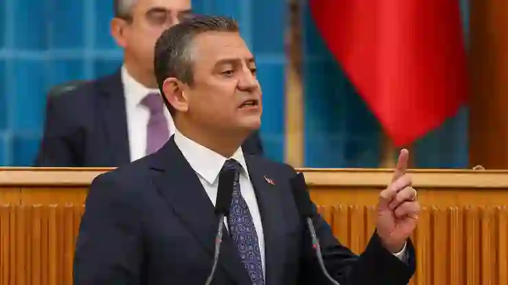 Özel'den Bahçeli'ye Serdar Öktem'li yanıt: Öldürülen MHP'li, yargılananlar MHP'li, serbest bırakılıp susturulan MHP'li, konuşmayan bir tek sensin!