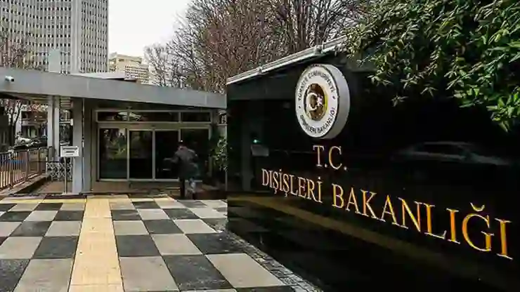 Dışişleri Bakanlığı: İsrail'in alıkoyduğu 18 Türk vatandaşımızın yarın ülkemize gelmeleri öngörülüyor