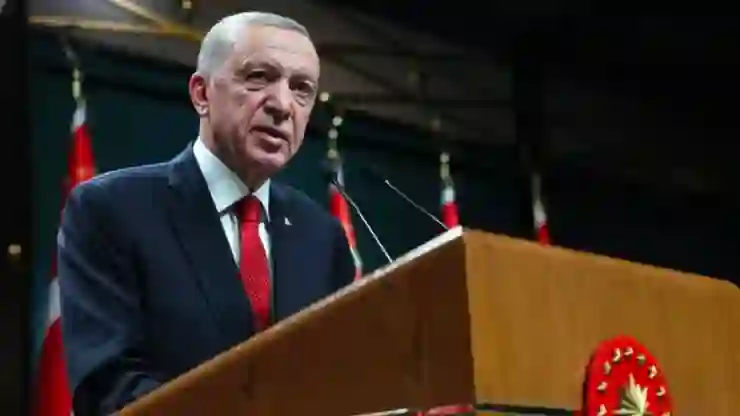 Erdoğan'dan Özel'e "nadir toprak elementleri" cevabı: Sahanın herhangi bir ülkeye verilmesi söz konusu değil, kendi ülkesine iftira atıyor!