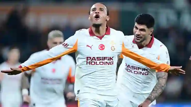 Aslan, Başakşehir engelini Sane'nin dublesiyle geçti: 17 maçtır yenilmiyor!