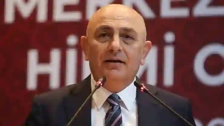Fatih Karagümrük Başkanı Süleyman Hurma: Büyük takımlarımız neyi istiyorsa oluyor, hakemlerimiz de onu veriyor