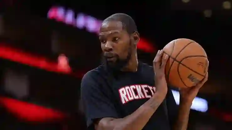 Kevin Durant'tan rekor imza!