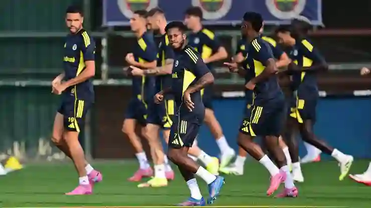 Fenerbahçe'nin Gaziantep maçı kamp kadrosu belli oldu