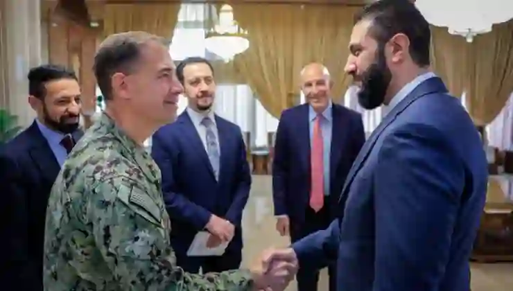 Şam’da kritik toplantı: Barrack ve ABD’li komutan Cooper, Şara ile görüştü