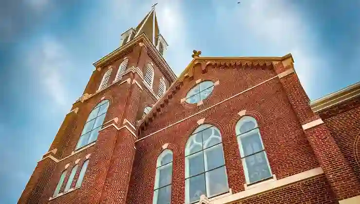 İtalya’da 4 bin 625 kişinin rahiplerin istismarına maruz kaldığı raporlandı