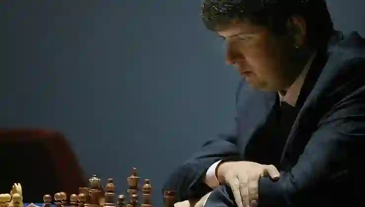 Eski Dünya Şampiyonu’na mobbing suçlaması: Satranç dünyasında şok ölüm